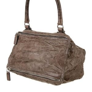 Givenchy
Pandora Leather.